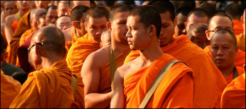 Thailand to check monks' bad habits with new 'smart ID cards'