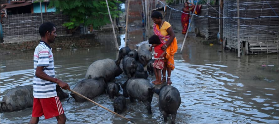At least 221 dead in India, Bangladesh, Nepal floods