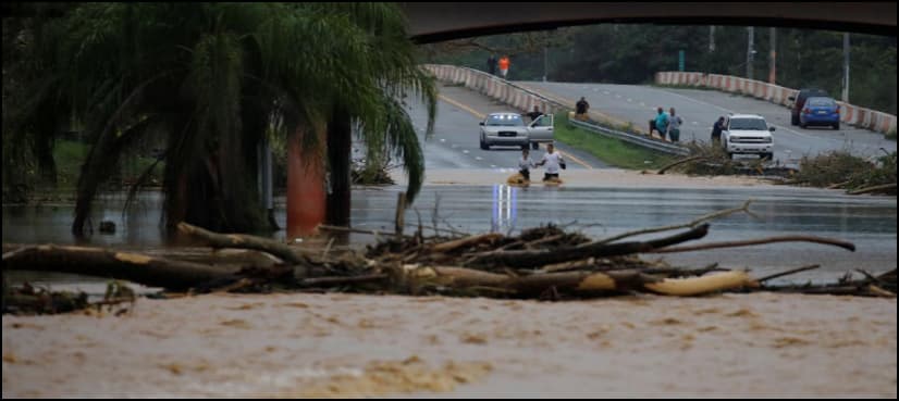 Desperate rescue effort after Hurricane Maria toll climbs to 33