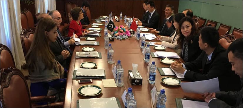 Pakistan, China hold discussions on CPEC, bilateral trade, defence