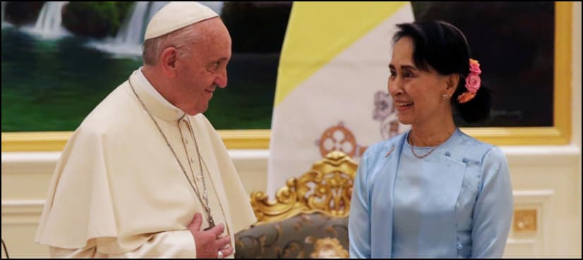 Pope urges respect for human rights in Myanmar, avoids 'Rohingya' row