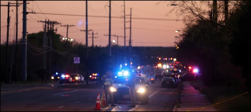 Texas bombing suspect blows self up as police close in, says official
