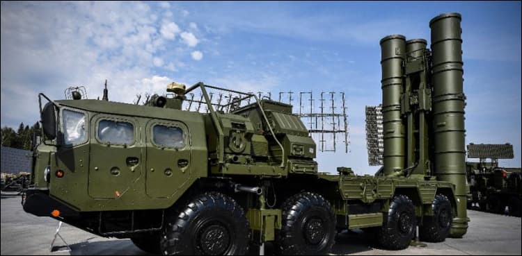 Saudi threatens military action if Qatar deploys anti-aircraft missiles: report