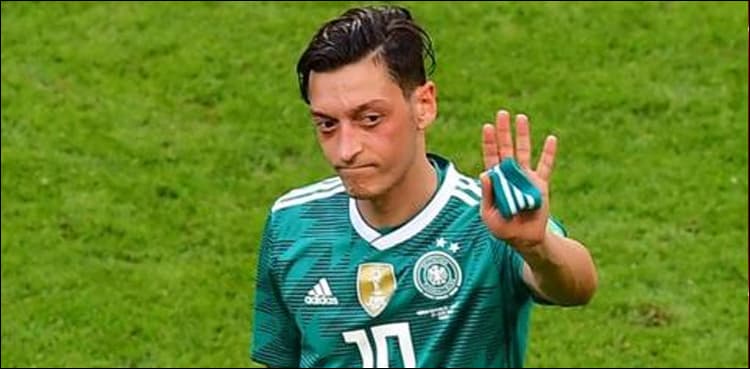 German and something else - minorities say #metwo after Ozil quits