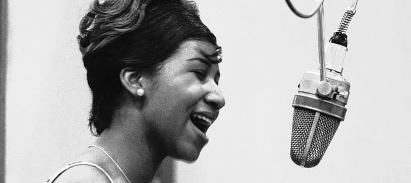 'Queen of Soul' Aretha Franklin, 76, dies at home in Detroit