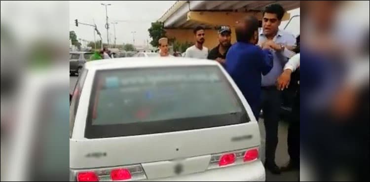 PTI's Imran Shah thrashes citizen on busy road in Karachi