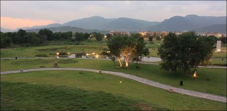 Girl allegedly raped by CDA officials in Islamabad park