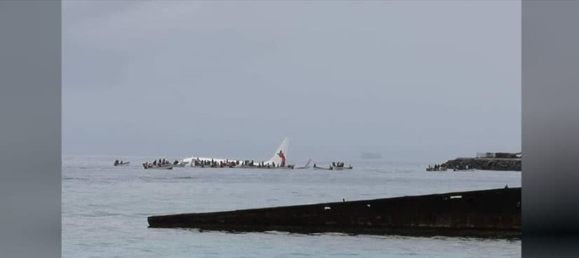 Passengers safe after Air Niugini flight crashes into sea in Micronesia