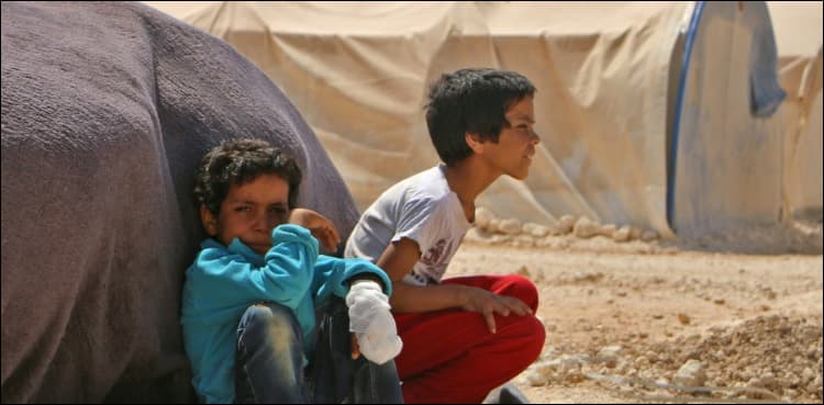 30,000 flee in Syria as UN fears century's 'worst' crisis
