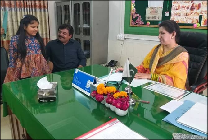 Sindh education minister enrolls daughter in govt school