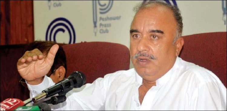 KP governor promises 10,000 scholarships for tribal youth