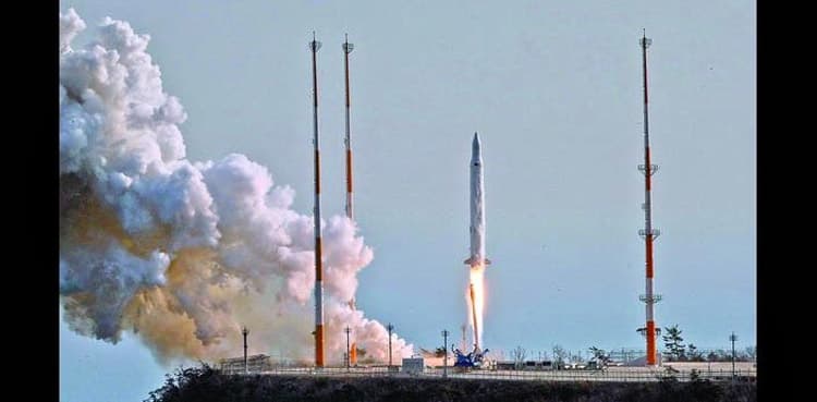 South Korea successfully tests space rocket engine