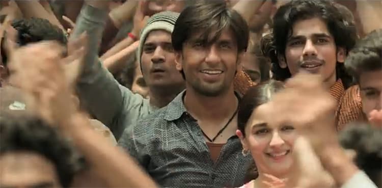 Fans, critics shower praise on Ranveer Singh's 'Gully Boy'