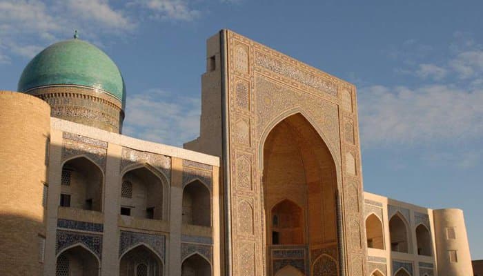 Uzbekistan gives visa-free entry to visitors from 45 countries