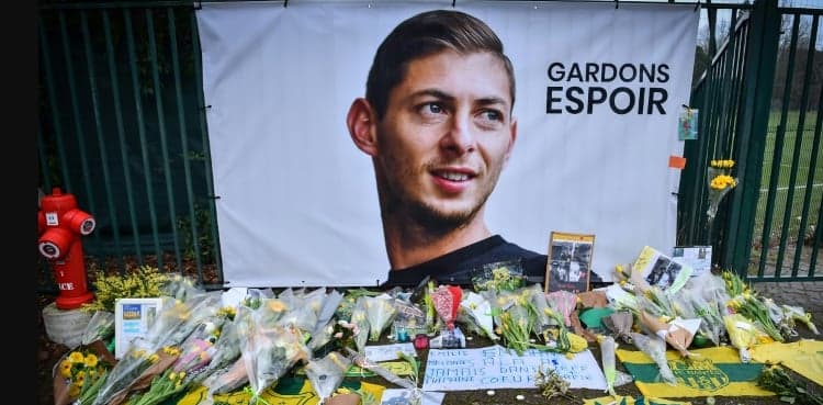 Body from plane wreckage identified as footballer Sala