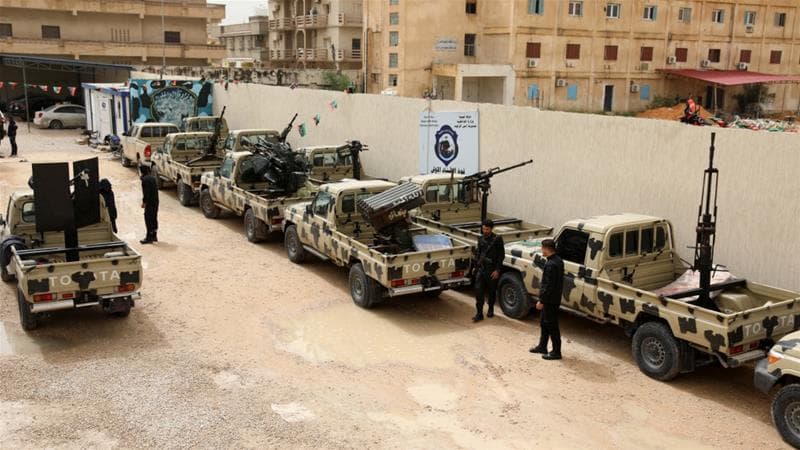UN says nearly 400 killed by Libya fighting, 50,000 displaced