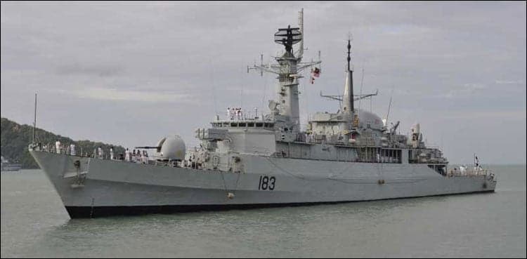 PNS Khaibar visits Bahrain's Port of Mina Salman