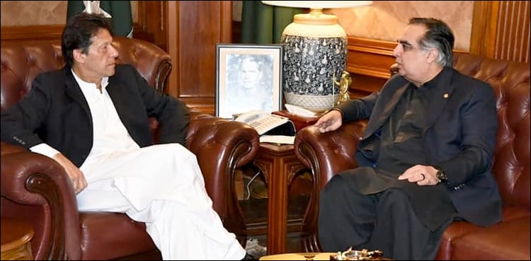 PM Khan vows to address problems of Karachi's business community