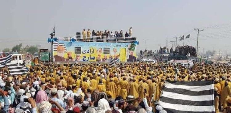 Fazl-ur-Rehman led 'Azadi March' to reach Islamabad today