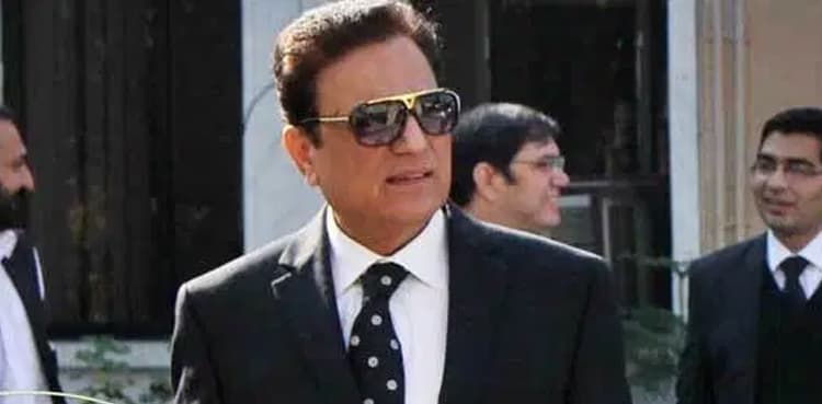 IHC stops Naeem Bukhari from working as PTV chairman