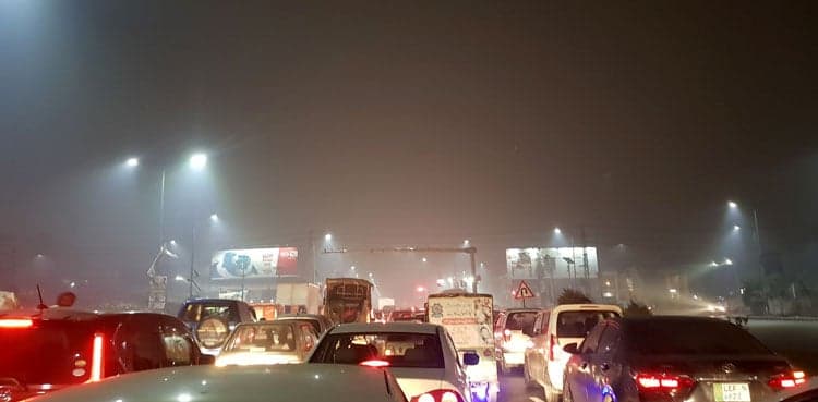 Lahore smog: Schools to remain closed on Thursday
