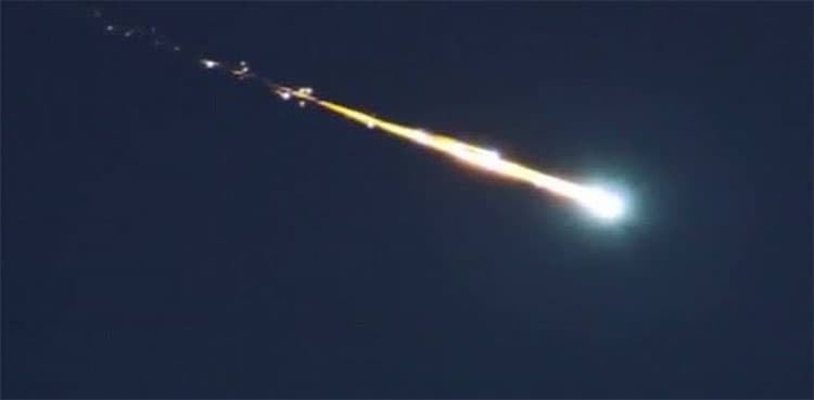 WATCH: Fireball lights up sky, gets captured on camera