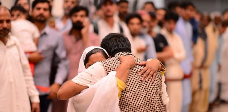 PIA brings home hundreds of Pakistani detainees from Malaysian jails before new year