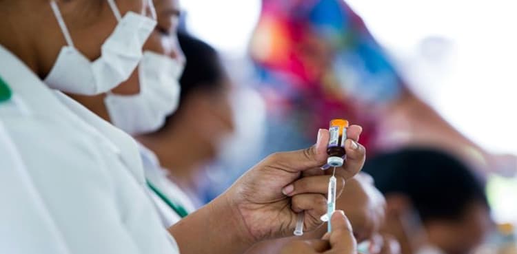 Samoa shuts down in unprecedented battle against measles crisis