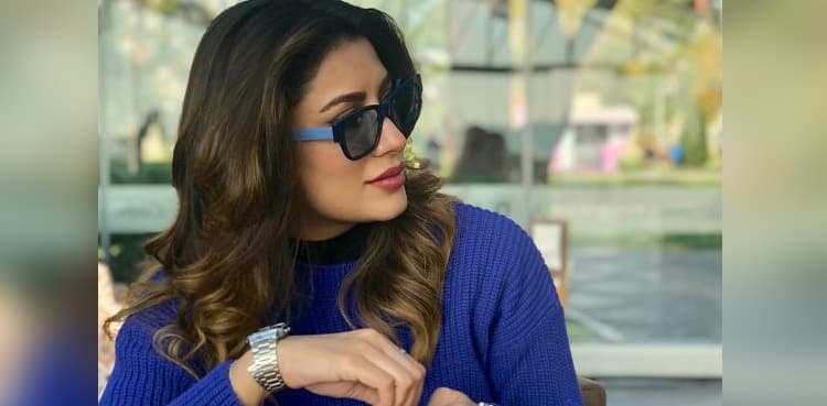Mehwish Hayat hails student for graduating with a gold medal