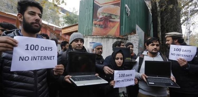 No internet, no jobs: People in Occupied Kashmir board 'Internet Express'