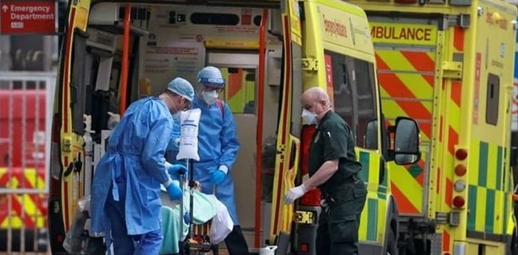 UK reactivates emergency COVID-19 hospitals, closes primary schools