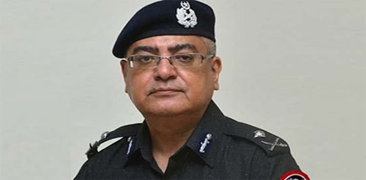 IG Sindh reassures minor Monika's family of maximum punishment to criminals