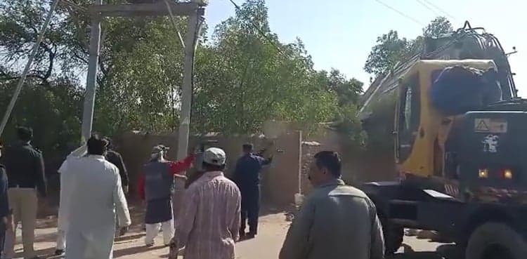 Karachi: Cash and valuables looted in farmhouse attack