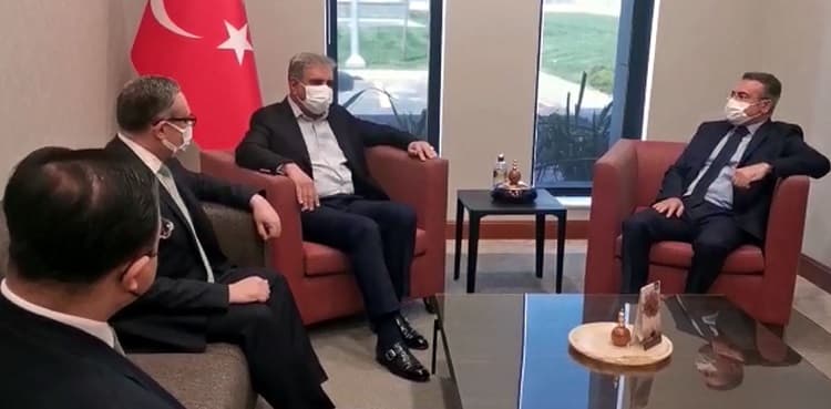 FM Qureshi arrives in Turkey on two-day official visit