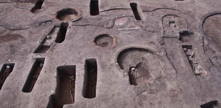 Egyptologists uncover rare tombs from before the Pharaohs