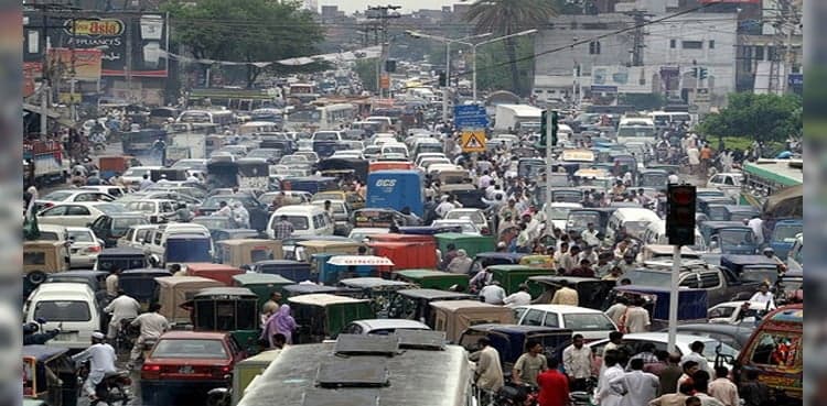 Lahore suffers vast traffic jams as religious party calls for protests