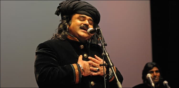 VIRAL: Arif Lohar & son set stage on fire