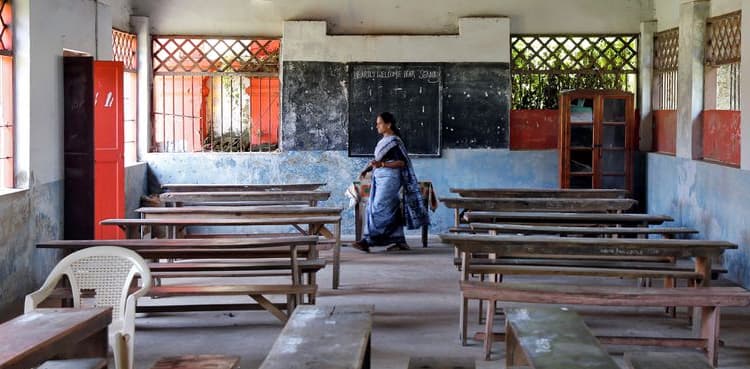 India's Kerala state orders lockdown as COVID-19 infections rise