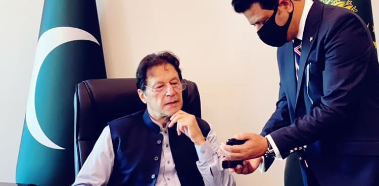 PM Imran Khan inaugurates NADRA's PAK-ID mobile app