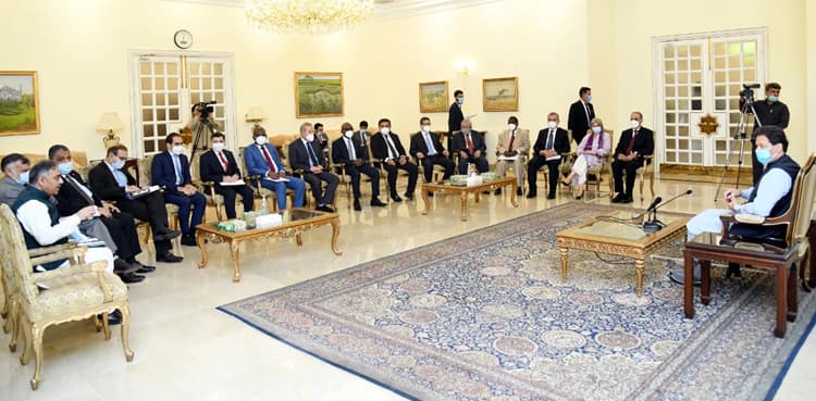 OIC IPHRC delegation meets PM Imran Khan