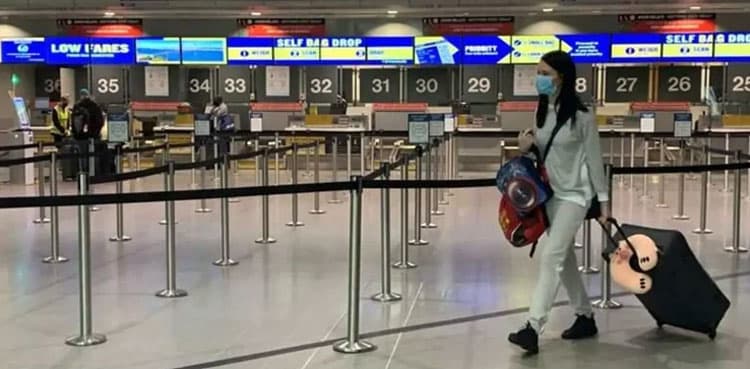 Why did UK retain Pakistan on travel red list?