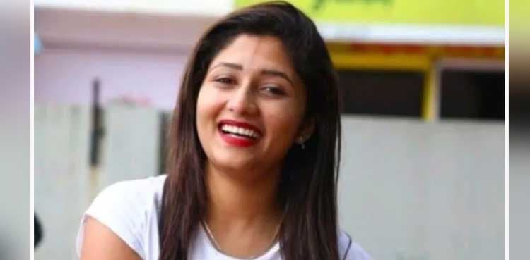 Indian actress commits suicide by hanging herself