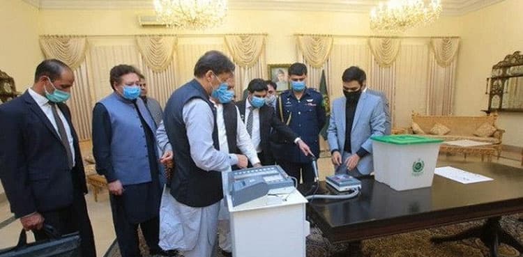 'Govt ready to hold talks with opposition on EVMs'