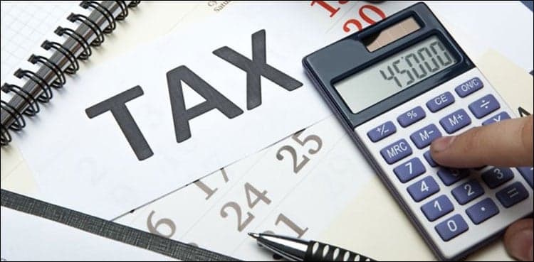 Pakistan may not be able to achieve Rs7.47 trillion tax target amid floods