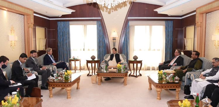 PM Imran Khan, John Kerry discuss efforts to tackle climate change