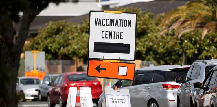 New Zealand seeks to ramp up COVID-19 vaccinations amid persistent cases