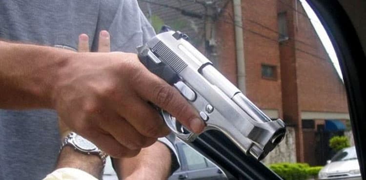 Street crimes register alarming rise in Karachi during September: report