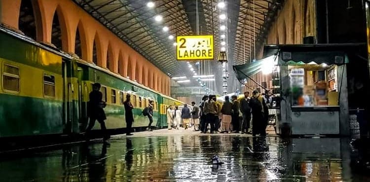Train service between Lahore, Rawalpindi restored