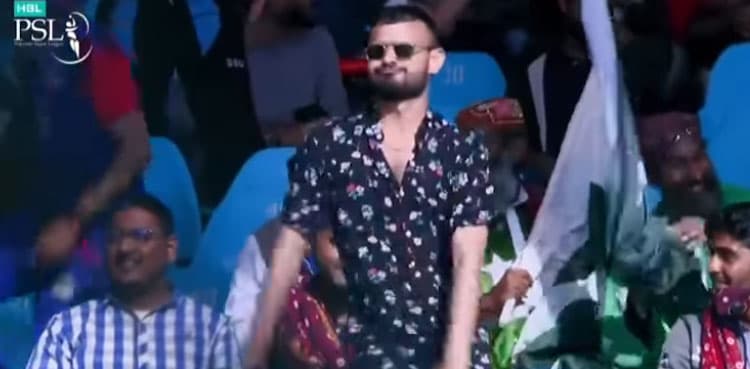 WATCH: Spectator's dance on PSL 7 anthem goes viral