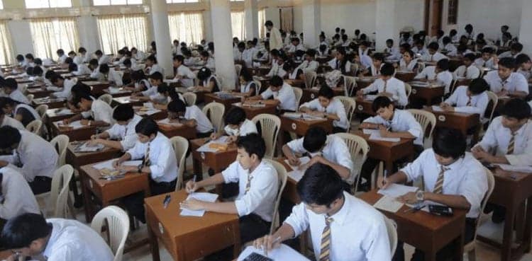 Sindh govt suspends three Karachi matric board officials over cheating allegations
